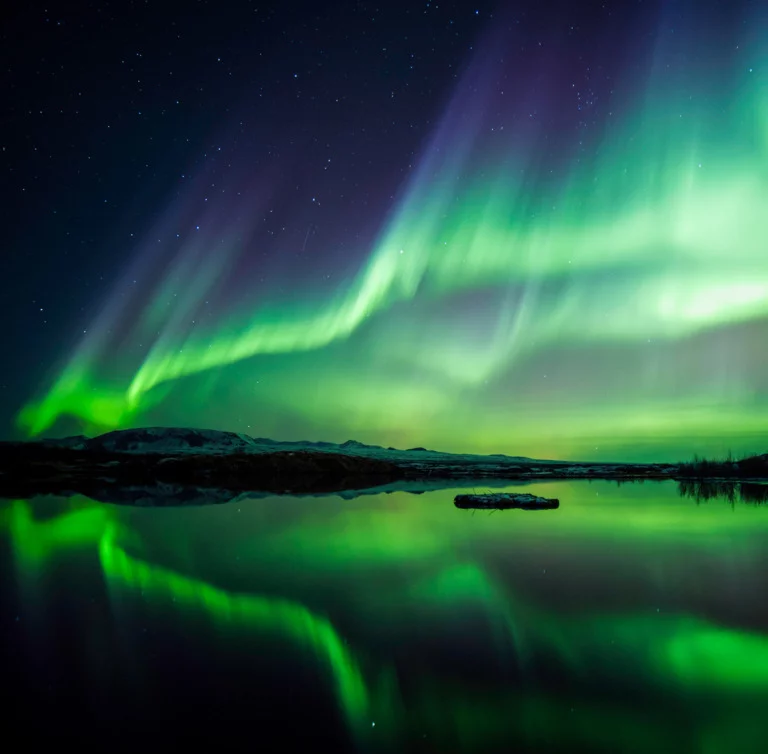 Green aurora borealis display.