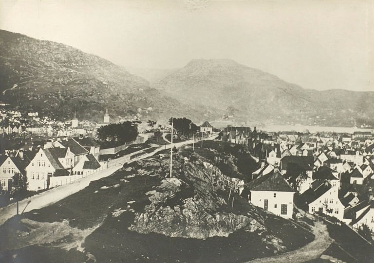 Bergen view from Frederiksberg. Taken sometime in the late 19th century.