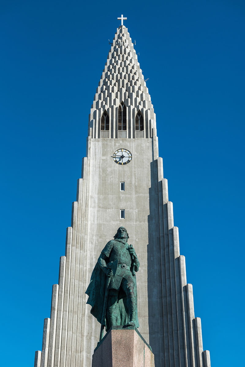 Leif Erikson statue at Hallgrimskirkja, Reykjavik.