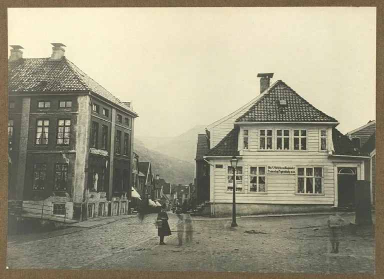 Bergen's Markeveien from Murallmenningen taken in the 1870s.