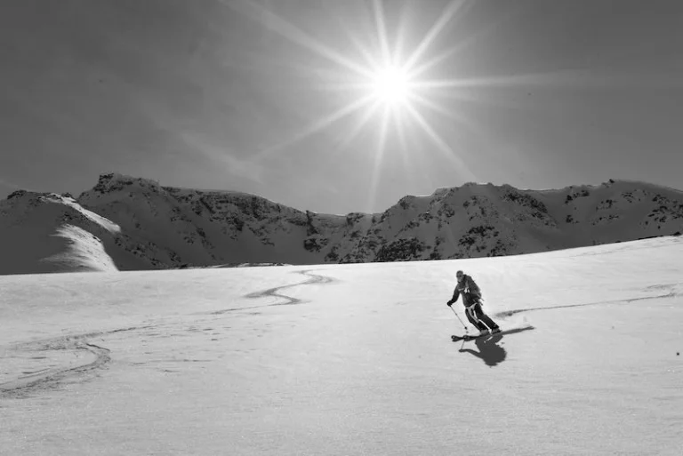 Skiing in the sun