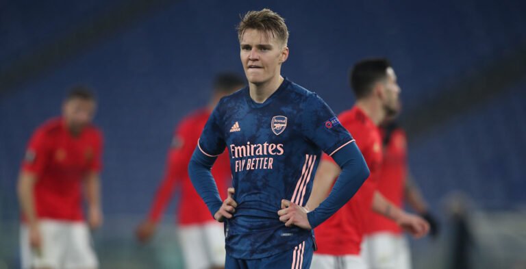 Martin Ødegaard in Arsenal kit