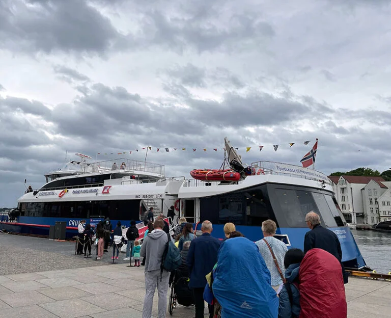 Queue for the Lysefjord sightseeing cruise at Stavanger harbour