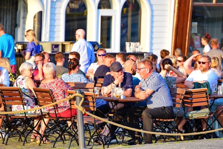 Drinkers in a Norwegian bar