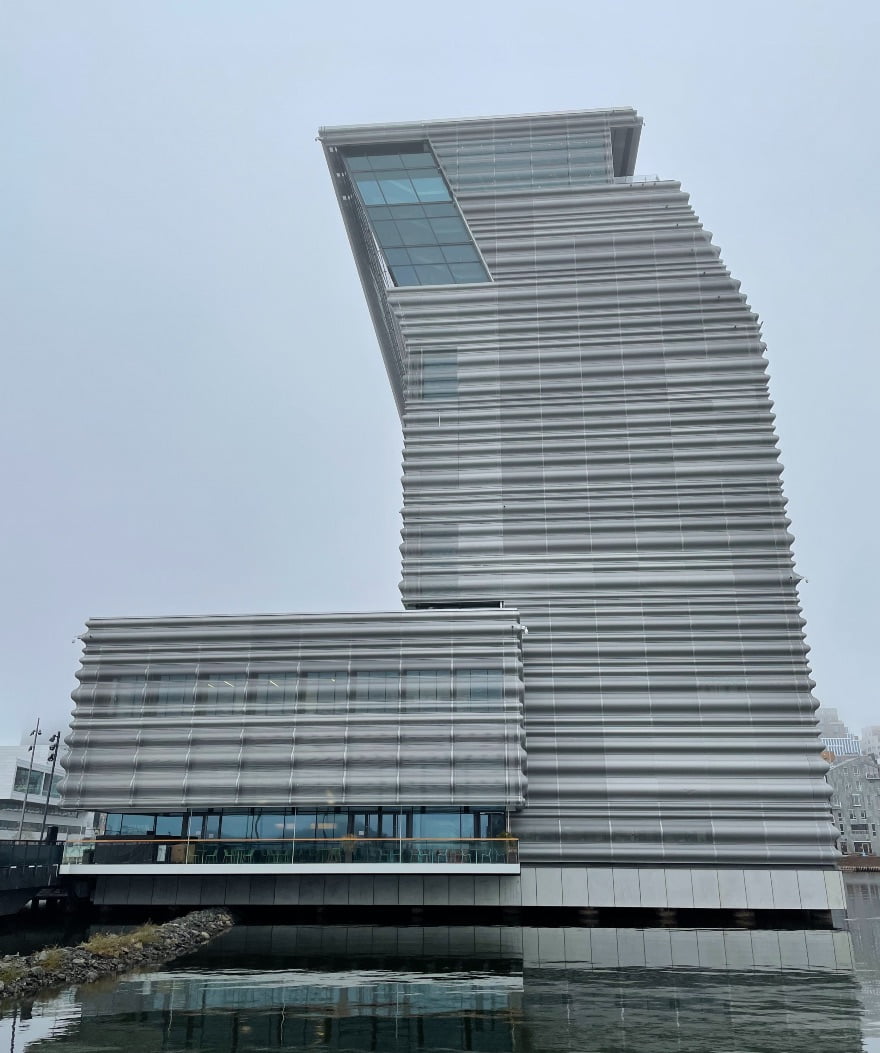 Side view of Oslo Munch museum