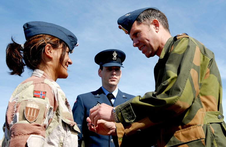 Medal ceremony for Afghanistan veterans from Royal Norwegian Air Force after their participation in Operation Afghan Falcon.