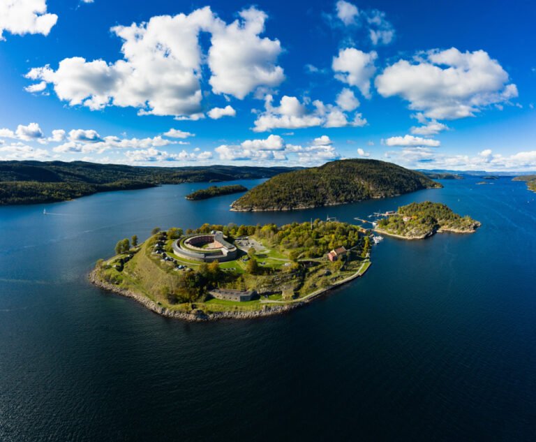 Oscarsborg island in the middle of the Oslofjord