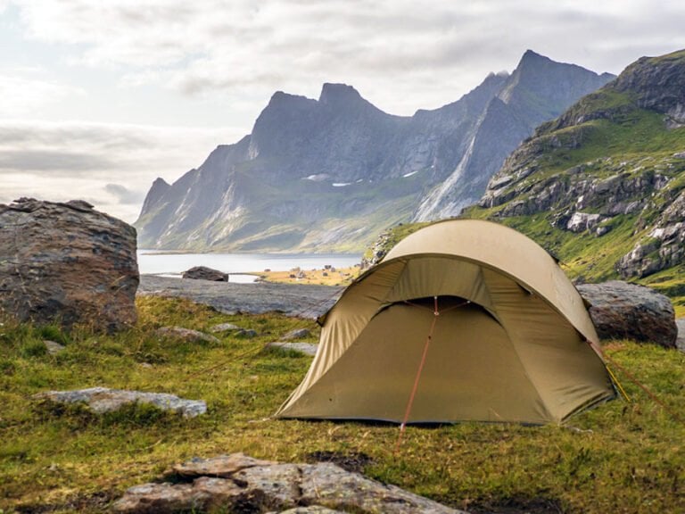 Tent in the Norwegian countryside