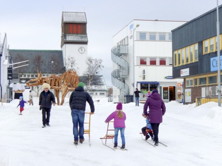 Downtown Kirkenes in the winter. Photo: Ana del Castillo / Shutterstock.com.