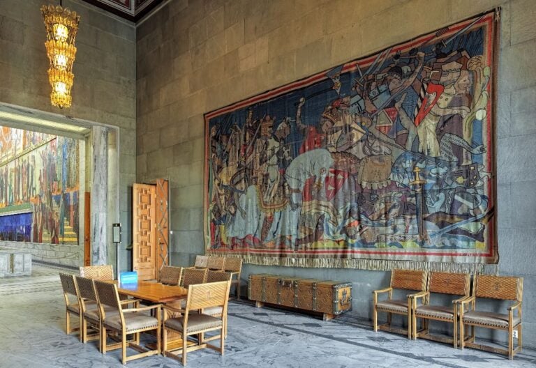 Hardrade Room in Oslo City Hall dedicated to king Harald Hardrade, the city founder. The room is adorned with tapestries designed by Axel Revold in 1935-1937. Photo: Mikhail Markovskiy / Shutterstock.com