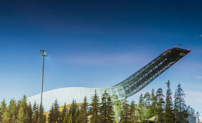 Side view of Holmenkollen ski jump. Photo: Dreamnord / Shutterstock.com.