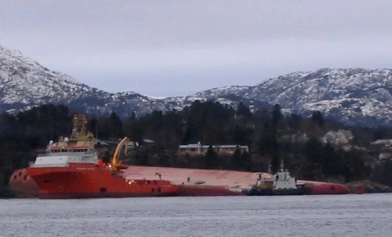 MS Rocknes salvage operation.