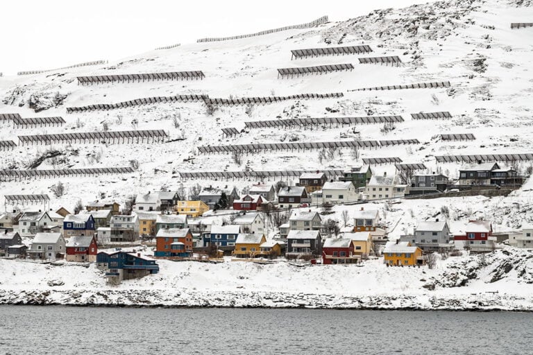 Avalanche protection in Hammerfest. Photo: dvlcom / Shutterstock.com.