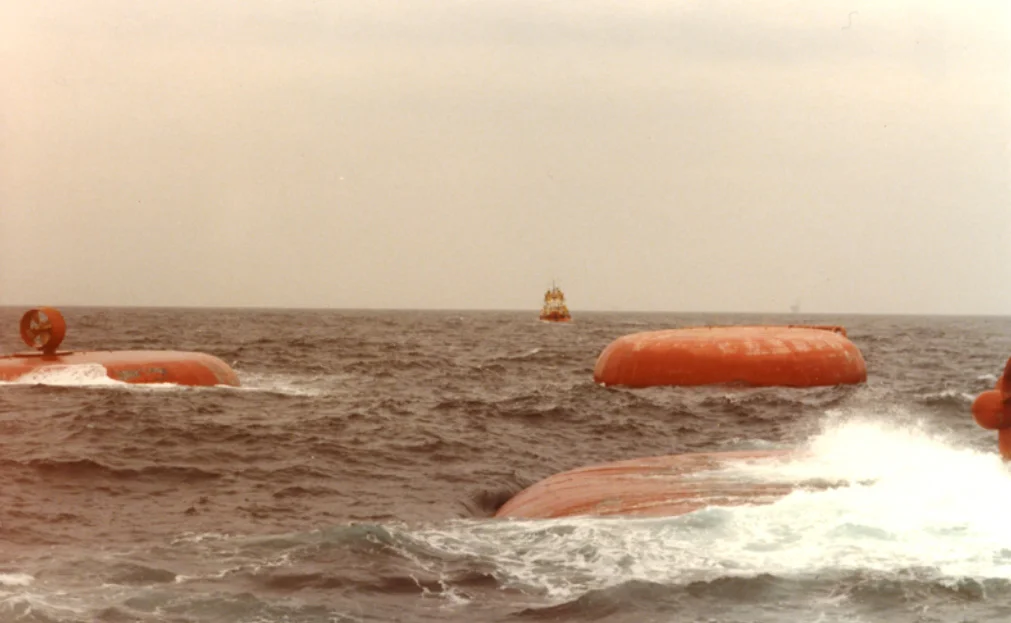 Lifeboats in the Norwegian North Sea after the oil platform disaster. Photo: Norwegian Petroleum Museum.
