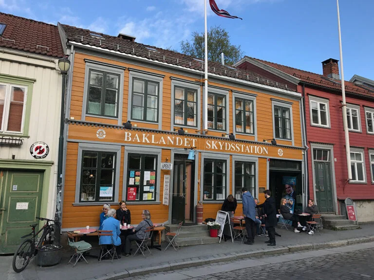 Baklandet Skydsstation is a popular cafe.