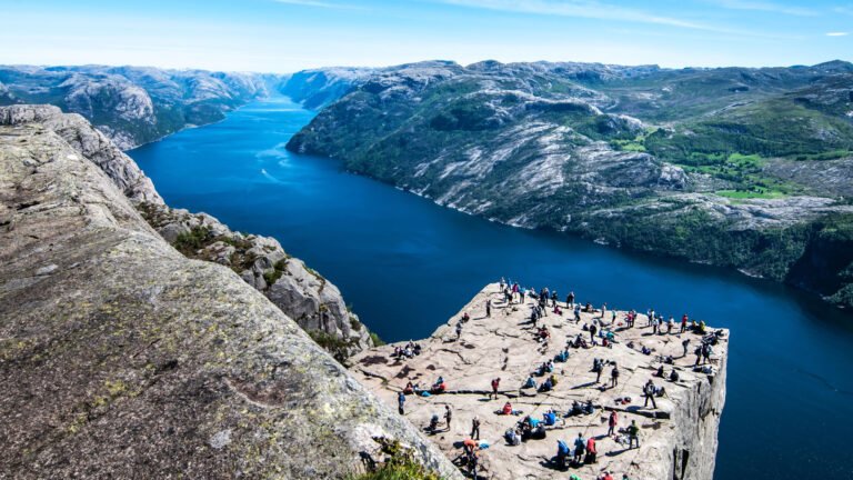 People on Norway's famous Preikestolen hike