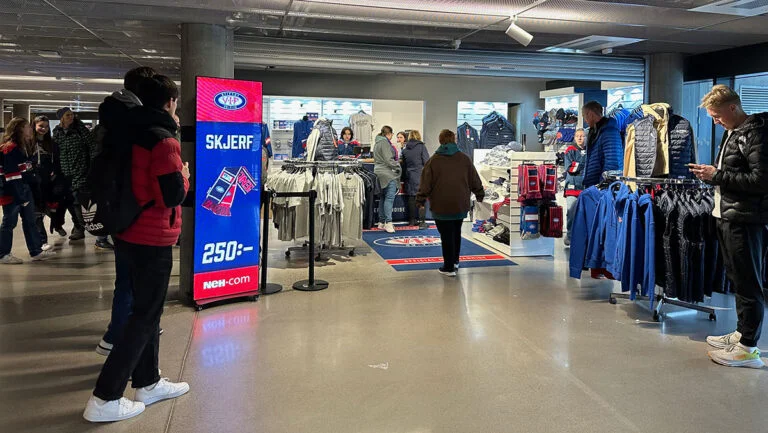 Vålerenga Hockey merchandise on sale.