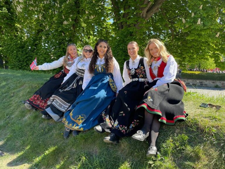 Norwegians in Oslo embraced the good weather to don their national costumes and make the most of Norwegian Constitution Day.