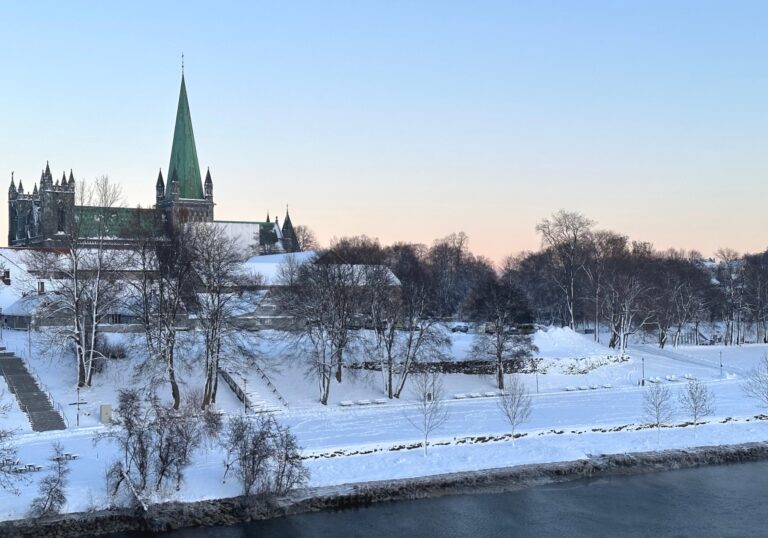 Nidaros Cathedral in the snow in December 2022.