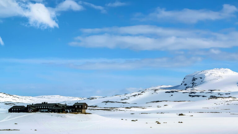 A bright winter-spring day in Finse.