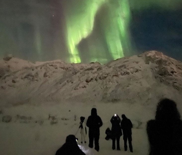 Those on an excursion in Alta enjoyed good northern lights. Photo: Mark Holden Artist.