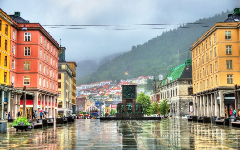 Torgallmenningen in Bergen on a rainy day.