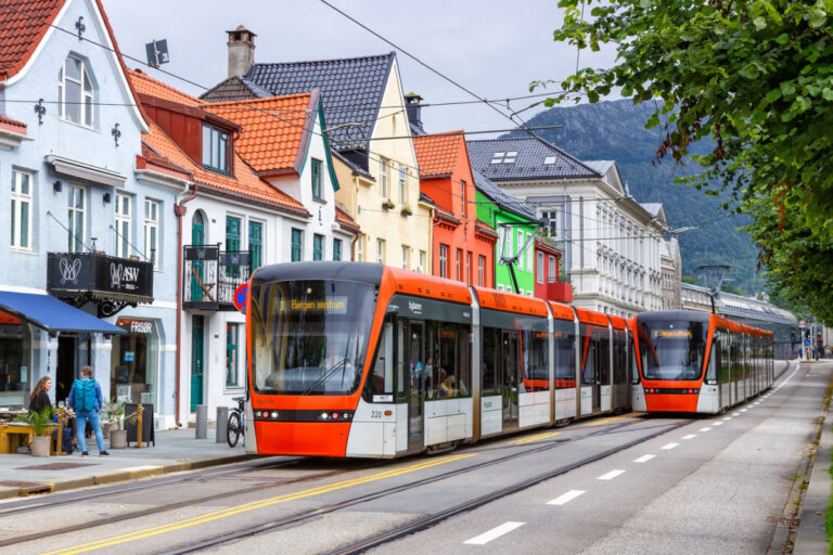 Bergen Bybanen light rail. Photo: Markus Mainka / Shutterstock.com.