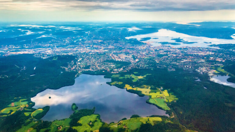 A view of Oslo from an airplane.