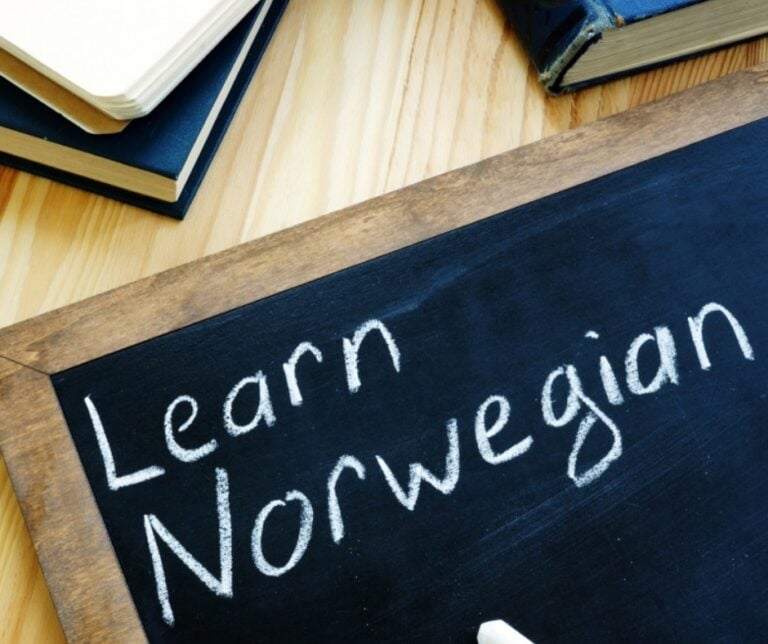 Learn Norwegian on a chalkboard
