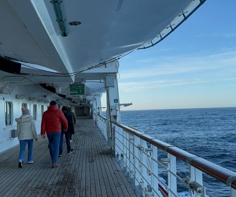 Fred Olsen Bolette Promenade Deck 3