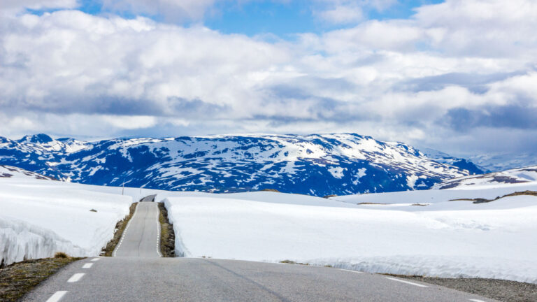 Aurlandsfjellet scenic route is also known as the snow road.