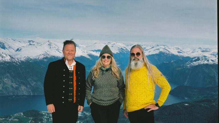 Norwegian television personality Arne Hjeltnes, Swedish chef Frida Ronge, and Norwegian Stig Bareksten, an award-winning distiller.