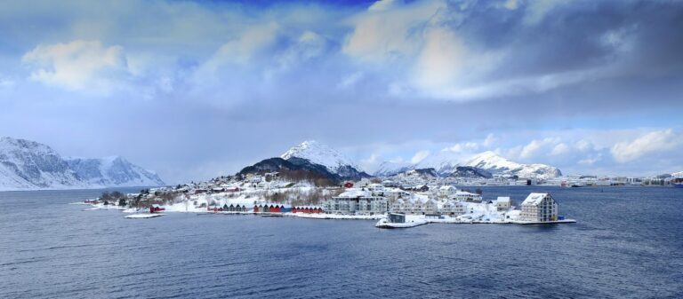 Approaching Ålesund by ship in the winter. Photo: Andy Hunting.