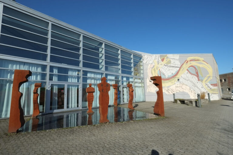 Sculpture on the campus of the University of Stavanger. Photo: Usu Nyaya / Shutterstock.com.