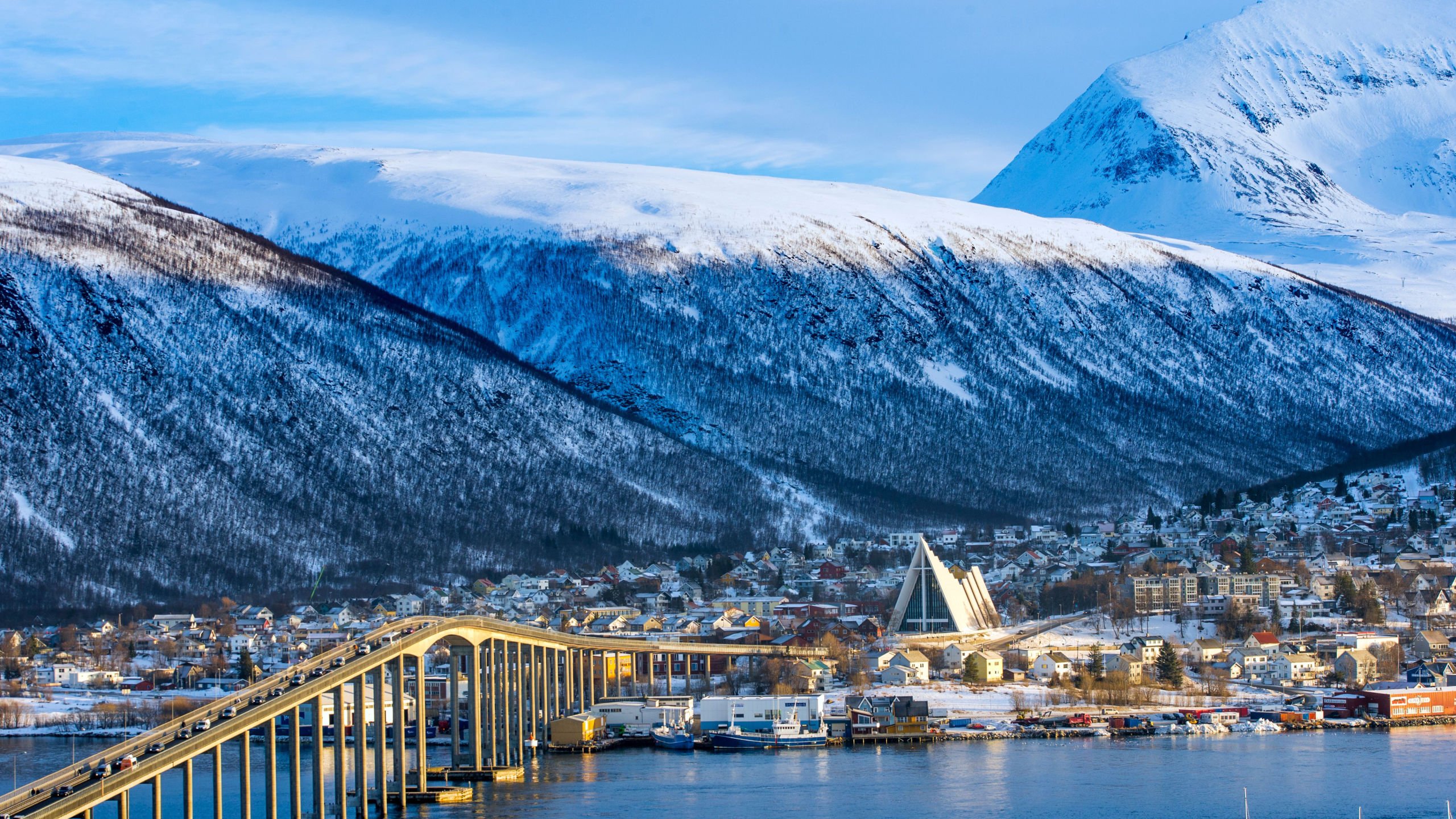 View of Tromsdalen and Tromsø bridge.