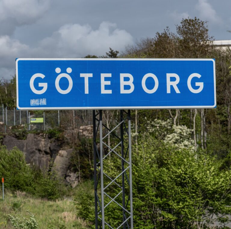 Gothenburg road sign in Sweden. Photo: Trygve Finkelsen.