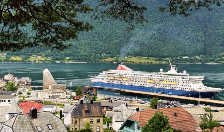 Balmoral cruise ship in Åndalsnes.