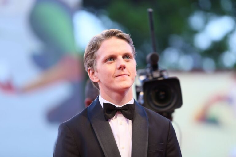 Jonas Strand Gravli on the red carpet at Venice Film Festival in 2018. Photo: Denis Makarenko / Shutterstock.com.