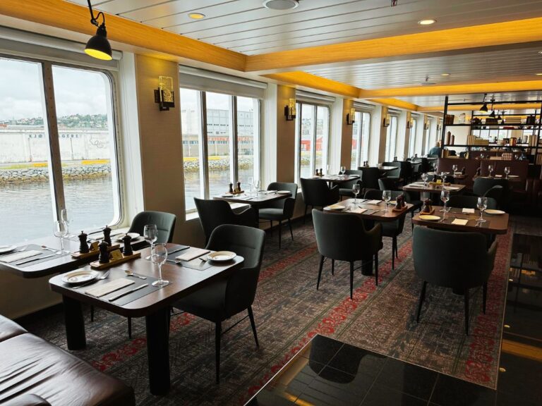 Main dining room on the Hurtigruten Nordlys.