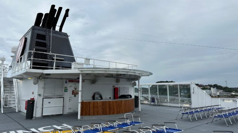 Outdoor deck on Hurtigruten Nordlys.