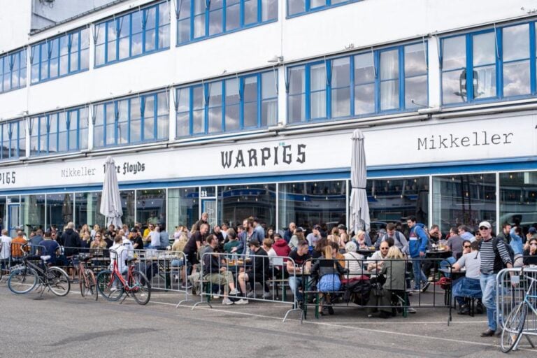 Outdoor seating at the Meatpacking District in Copenhagen. Photo: Oliver Foerstner / Shutterstock.com.