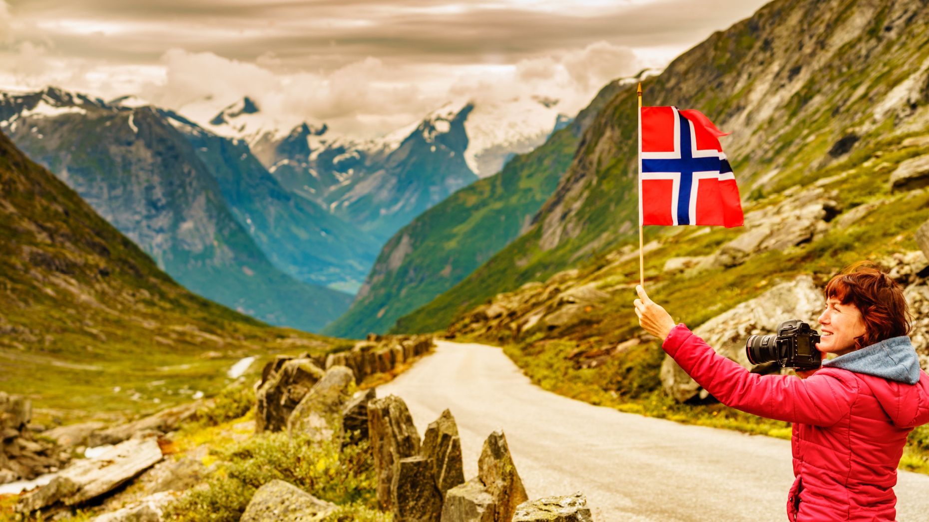 Tourist on Gamle Strynefjellsvegen in Norway.