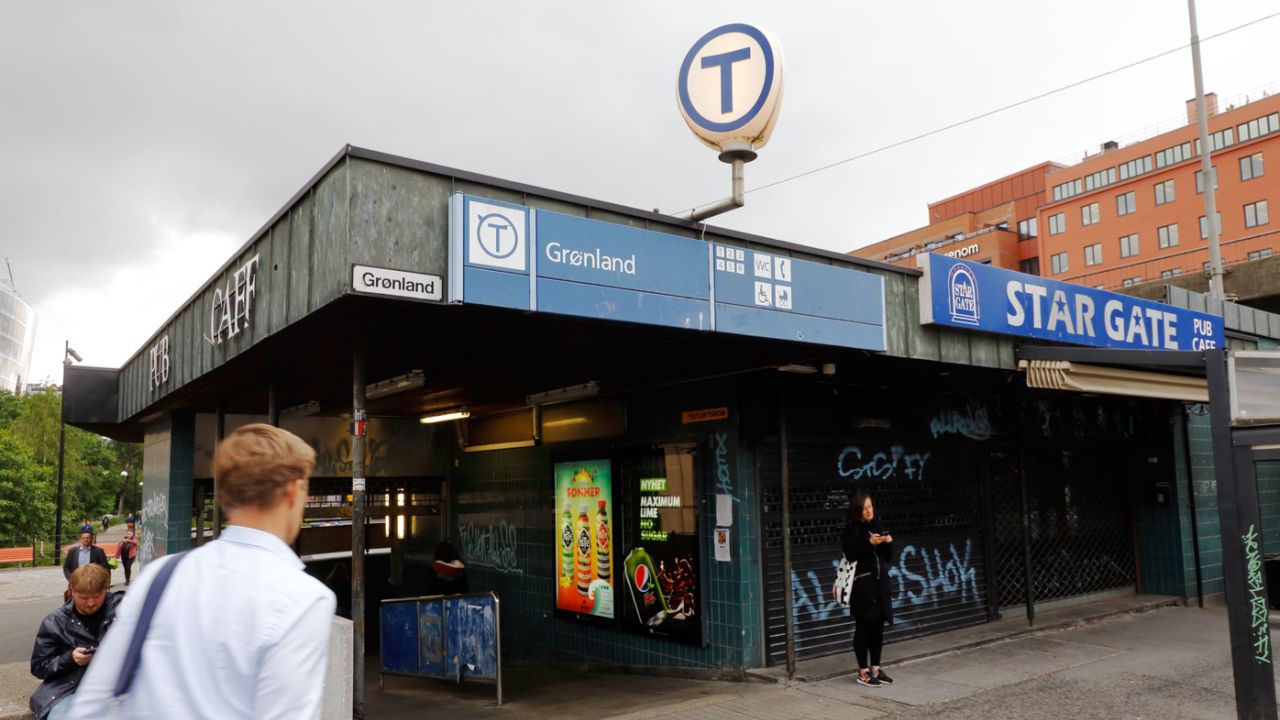 Grønland T-Bane station in Oslo. Photo: Roland Magnusson / Shutterstock.com.