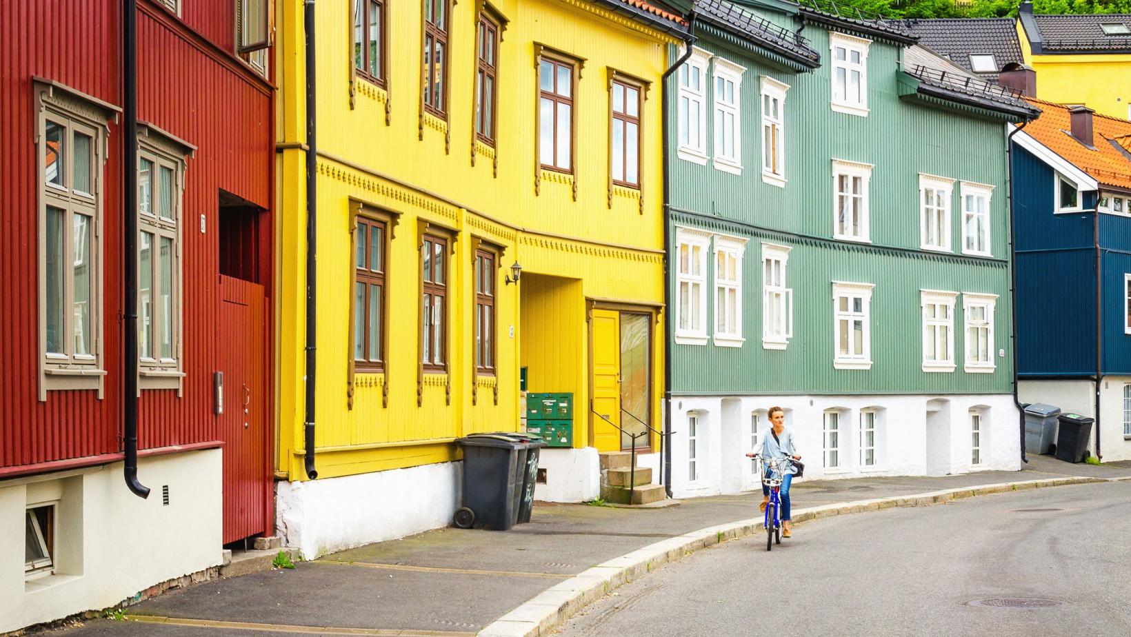 A cyclist in an Oslo street.