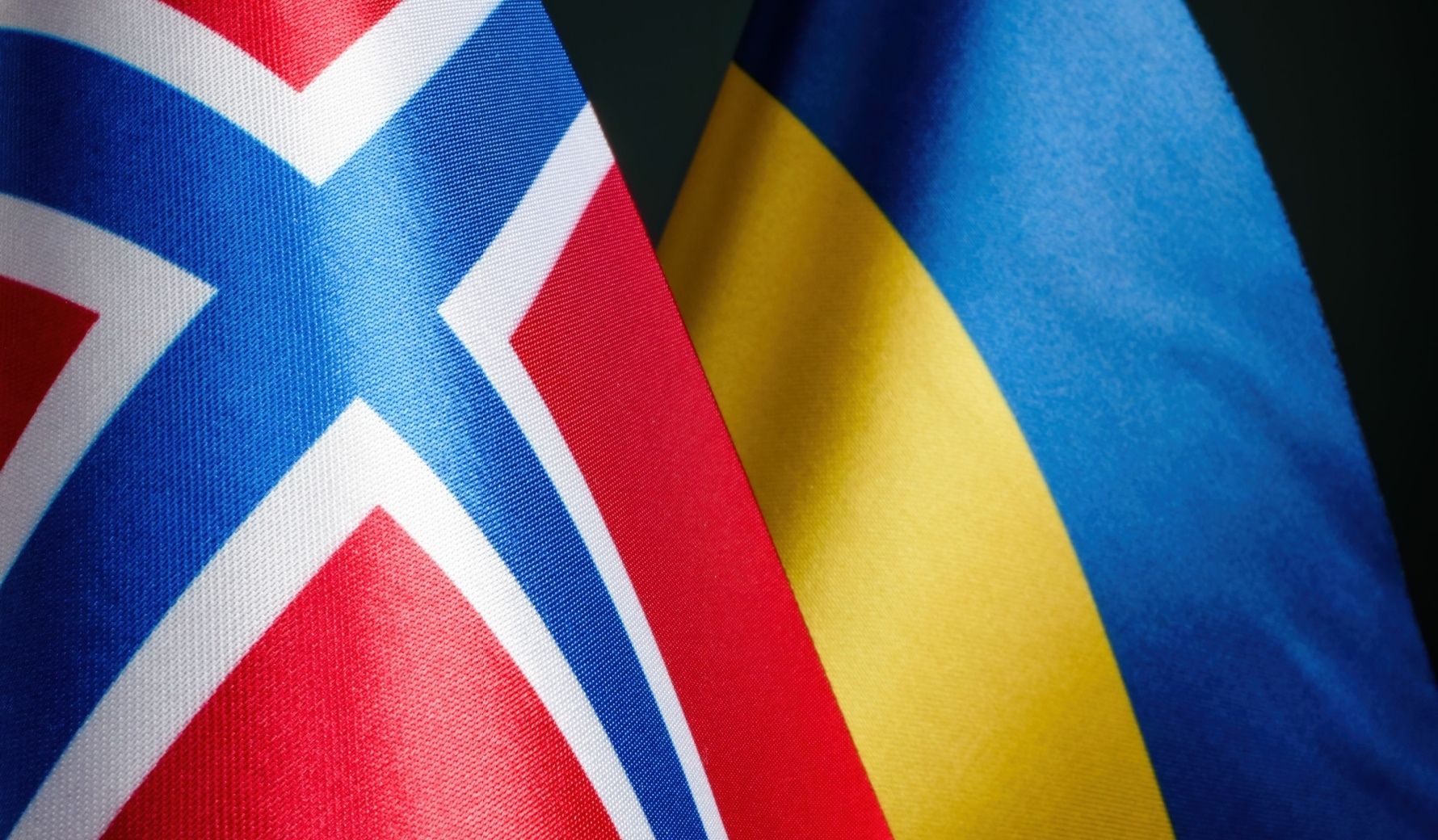 Flags of Norway and Ukraine.