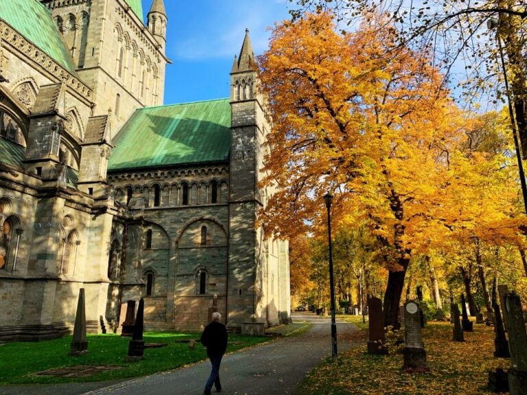 Trondheim's Nidaros Cathedral in the autumn. Photo: David Nikel.