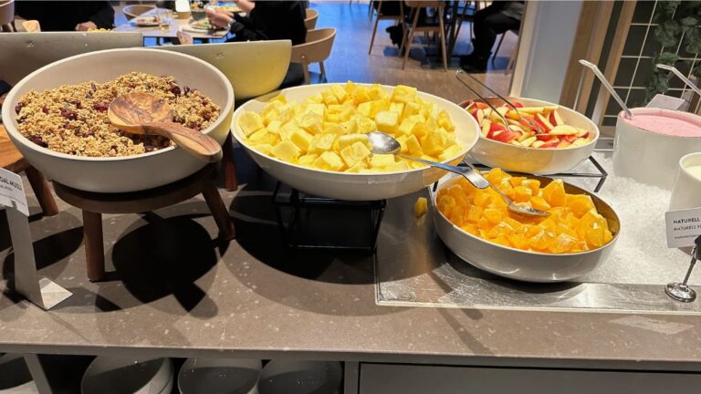 Cereals and fruit on the breakfast buffet. Photo: David Nikel.