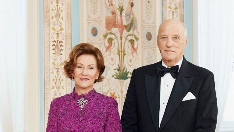 Their Majesties The King and Queen of Norway, pictured in 2021. Photo: Jørgen Gomnæs / The Royal Court.
