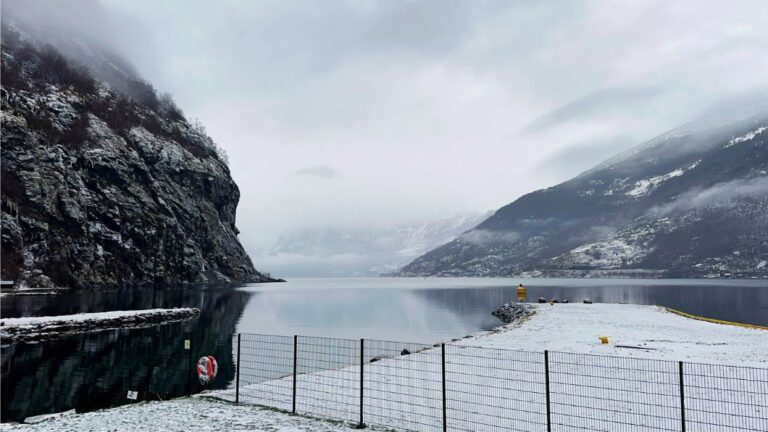 Aurlandsfjord in the winter. Photo: David Nikel.