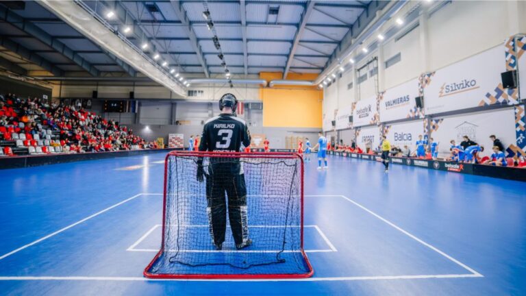 Floorball game in Latvia. Photo: shulers / Shutterstock.com.